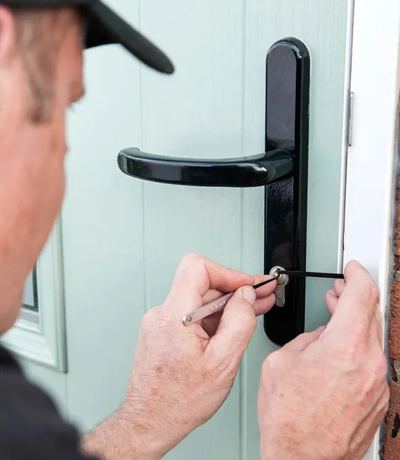 Residential smart lock installation services for enhanced security and convenience.